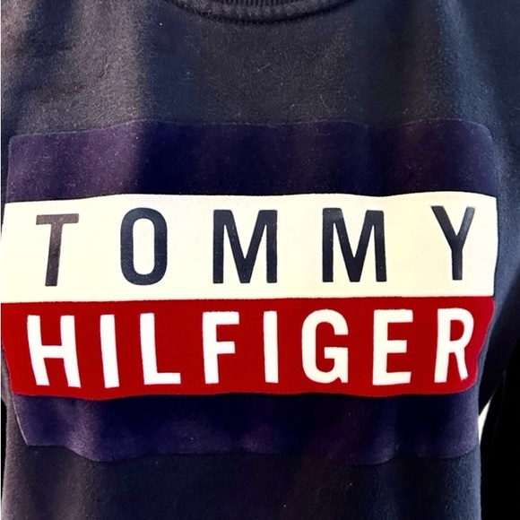 TOMMY HILFIGER Crewneck Flocked Graphic Navy Fleece Lined Sweatshirt ~Small - Picture 3 of 9